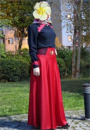 Tesettürlü İranlı Çekici Bayan Ahra Avrupa Yakası